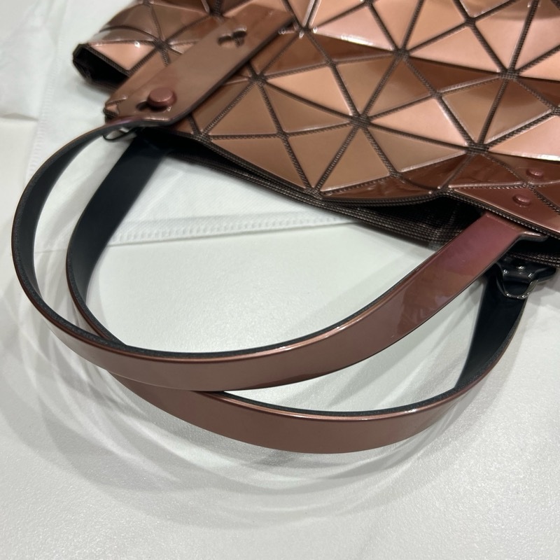 三宅一生 BAO BAO Issey Miyake CARAT 亮面4*4格手提包 鑽石包 棕色-4