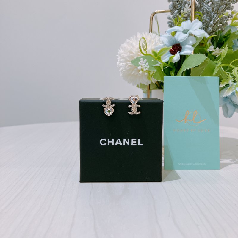 TK2022	Chanel 香奈兒CC字連心心耳環 CC Logo And Heart Earrings Crystal x GHW-1