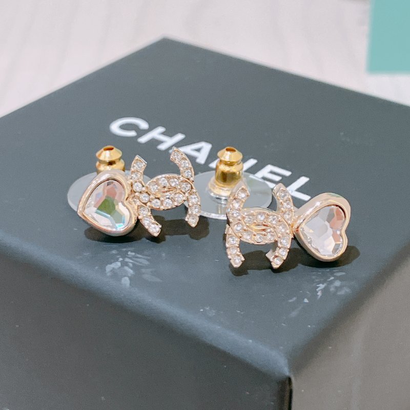 TK2022	Chanel 香奈兒CC字連心心耳環 CC Logo And Heart Earrings Crystal x GHW-2