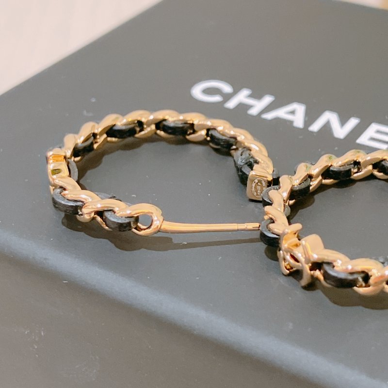 TK2023 Chanel 香奈兒皮鍊帶圓形耳環 Chain And Coco Mark Earrings Black x GHW-4