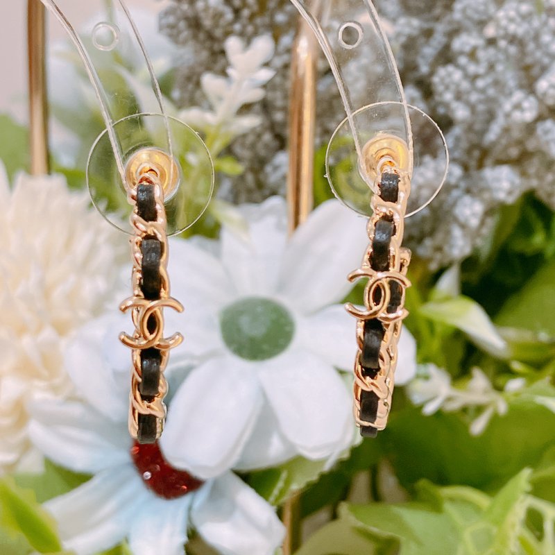TK2023 Chanel 香奈兒皮鍊帶圓形耳環 Chain And Coco Mark Earrings Black x GHW-5