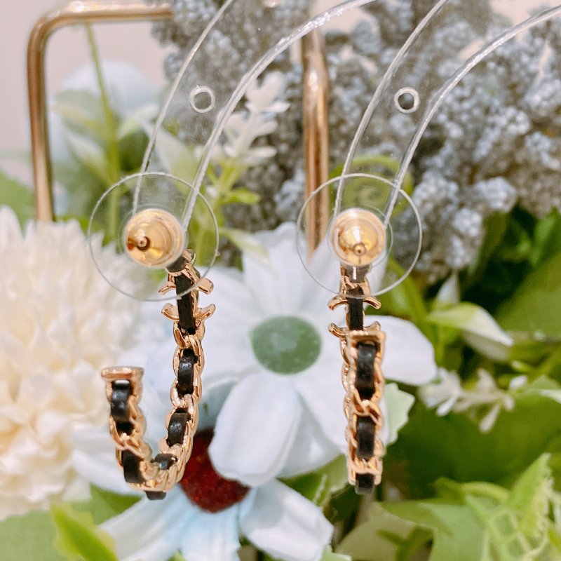 TK2023 Chanel 香奈兒皮鍊帶圓形耳環 Chain And Coco Mark Earrings Black x GHW-6