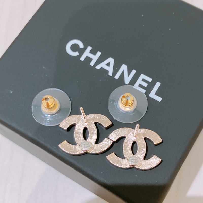 TK2024 Chanel 香奈兒經典CC字耳環 Classic CC Logo 1.5cm Earrings Crystal x GHW-4