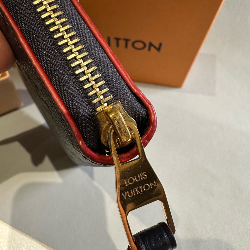 LV長夾超低價💗拉鏈長夾 狀況非常好！-13