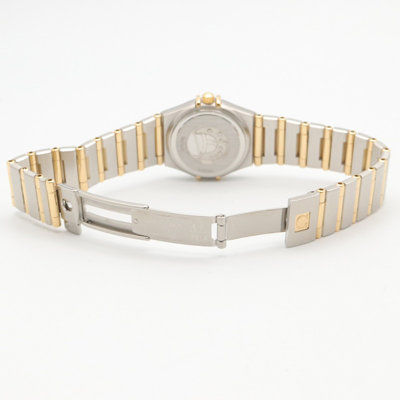 歐米茄星座系列迷你鑲鑽錶圈12P腕錶，18K（黃金）精鋼錶殼，女士白色珍珠貝母錶盤，型號1267.75-3