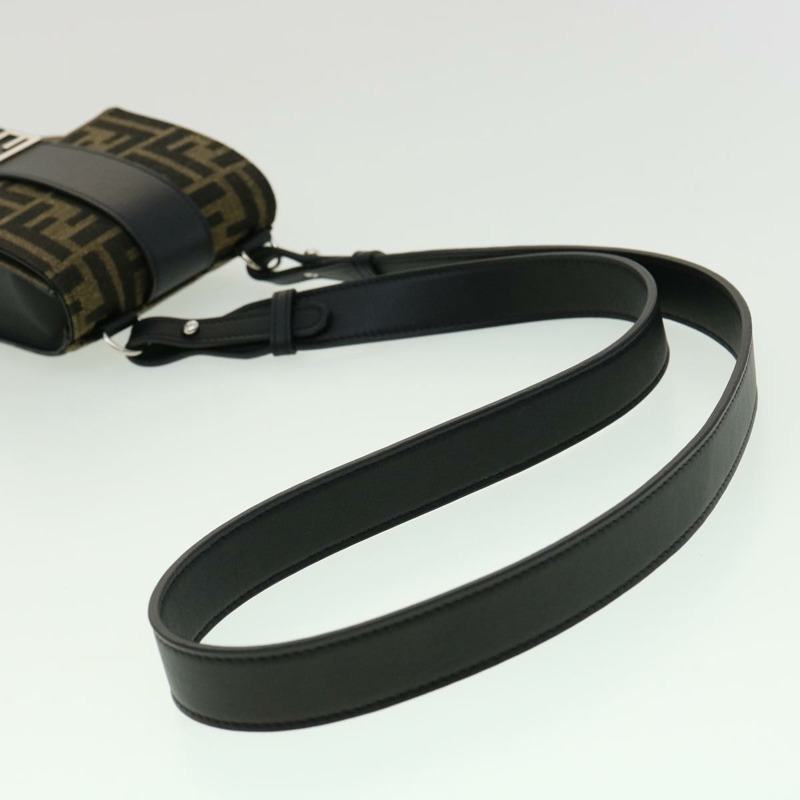 【日本直送】FENDI Zucca帆布單肩包 棕色/黑色 正品 31851SAV-6