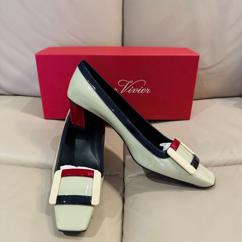 RV Roger Vivier 薄荷綠方頭跟鞋/39號/99閒置新美品-0