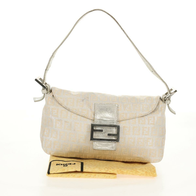 【日本直送】FENDI Zucchino 帆布 Mamma Baguette 肩背包 銀色 正品 ep12129V-11