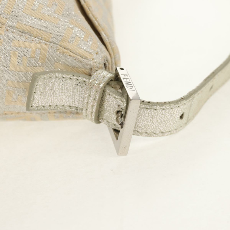 【日本直送】FENDI Zucchino 帆布 Mamma Baguette 肩背包 銀色 正品 ep12129V-14