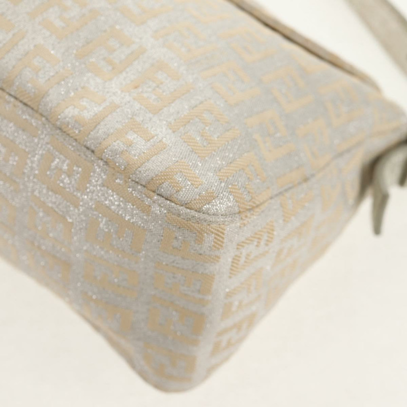 【日本直送】FENDI Zucchino 帆布 Mamma Baguette 肩背包 銀色 正品 ep12129V-17