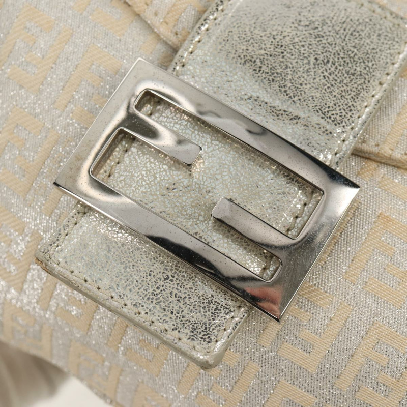 【日本直送】FENDI Zucchino 帆布 Mamma Baguette 肩背包 銀色 正品 ep12129V-20