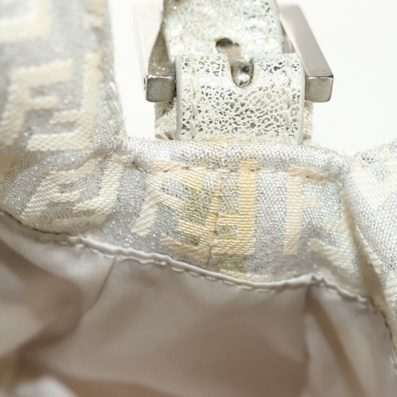 【日本直送】FENDI Zucchino 帆布 Mamma Baguette 肩背包 銀色 正品 ep12129V-27