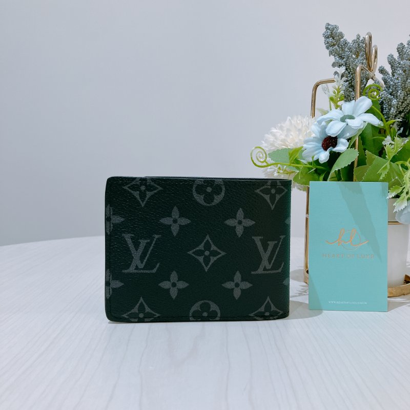 TK2026	Louis Vuitton 路易威登經典黑色花紋兩摺銀包 Multiple Wallet Monogram Eclipse Canvas-1