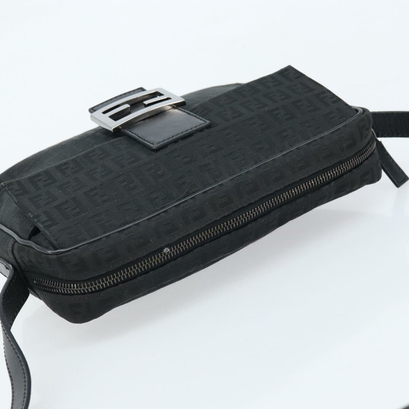 【日本直送】FENDI Zucchino帆布單肩包 黑色 銀色 Auth mr2153V-5