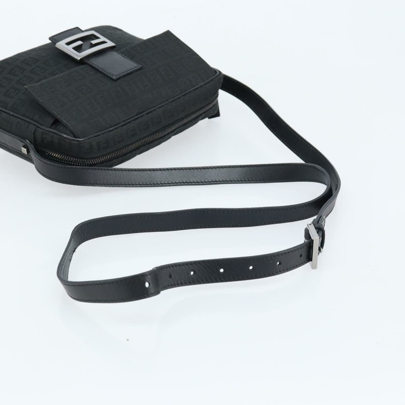 【日本直送】FENDI Zucchino帆布單肩包 黑色 銀色 Auth mr2153V-6