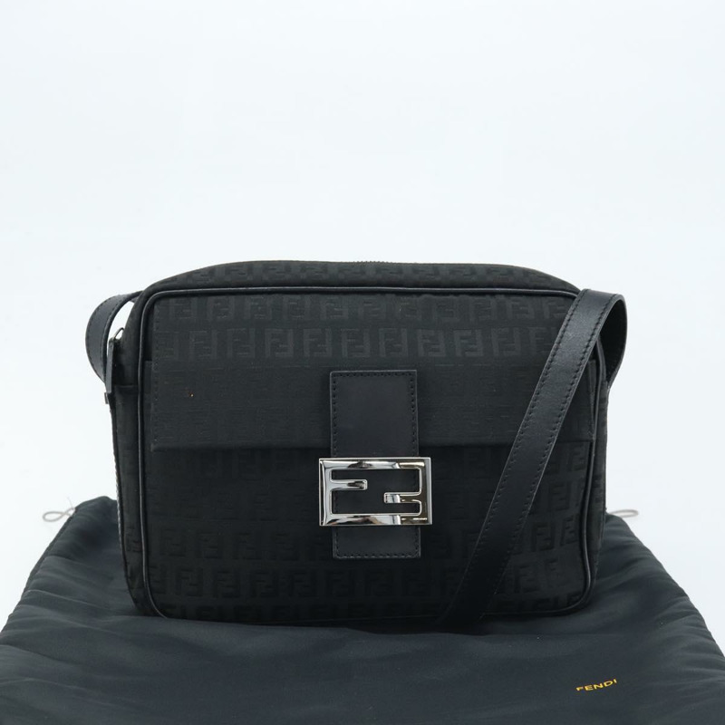 【日本直送】FENDI Zucchino帆布單肩包 黑色 銀色 Auth mr2153V-11
