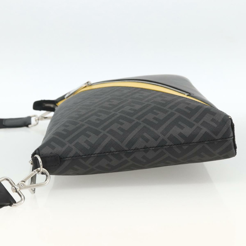 【日本直送】FENDI Zucca帆布單肩包 PVC黑色銀色 正品 ka2933-2