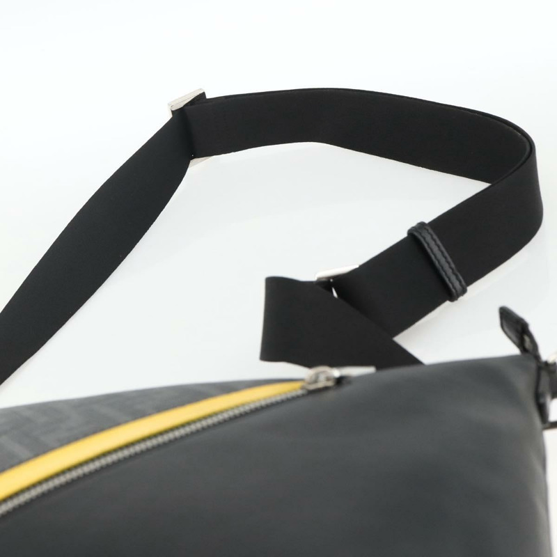 【日本直送】FENDI Zucca帆布單肩包 PVC黑色銀色 正品 ka2933-7