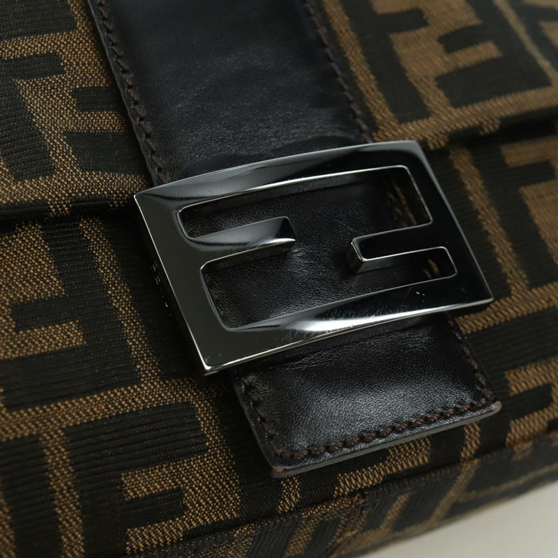 【日本直送】FENDI Zucca帆布Mamma Baguette單肩包 黑色棕色 正品 ARZ597SAV-18