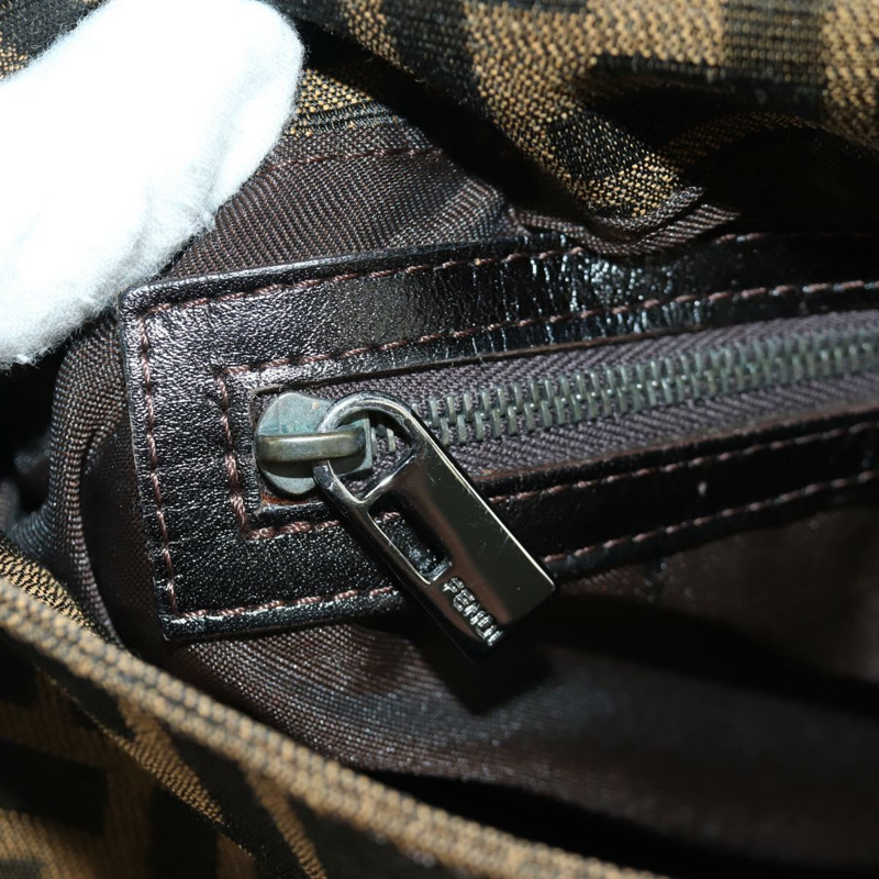 【日本直送】FENDI Zucca帆布Mamma Baguette單肩包 黑色棕色 正品 ARZ597SAV-23