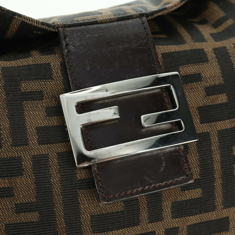 【日本直送】FENDI Zucca帆布Mamma Baguette單肩包 棕色/黑色 正品 YKZ799SAV-19