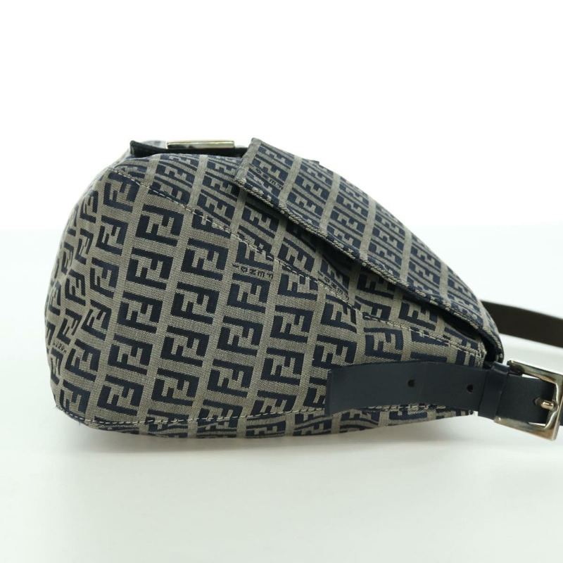 【日本直送】FENDI Zucchino 帆布 Mamma Baguette 單肩包 海軍藍 銀色 正品 YKZ796SAV-3