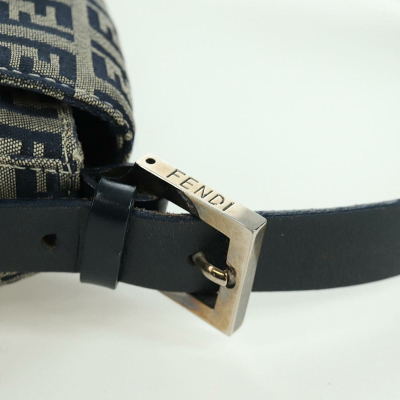【日本直送】FENDI Zucchino 帆布 Mamma Baguette 單肩包 海軍藍 銀色 正品 YKZ796SAV-7