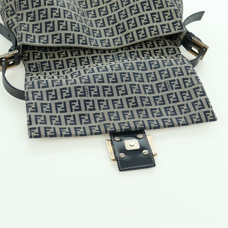 【日本直送】FENDI Zucchino 帆布 Mamma Baguette 單肩包 海軍藍 銀色 正品 YKZ796SAV-19