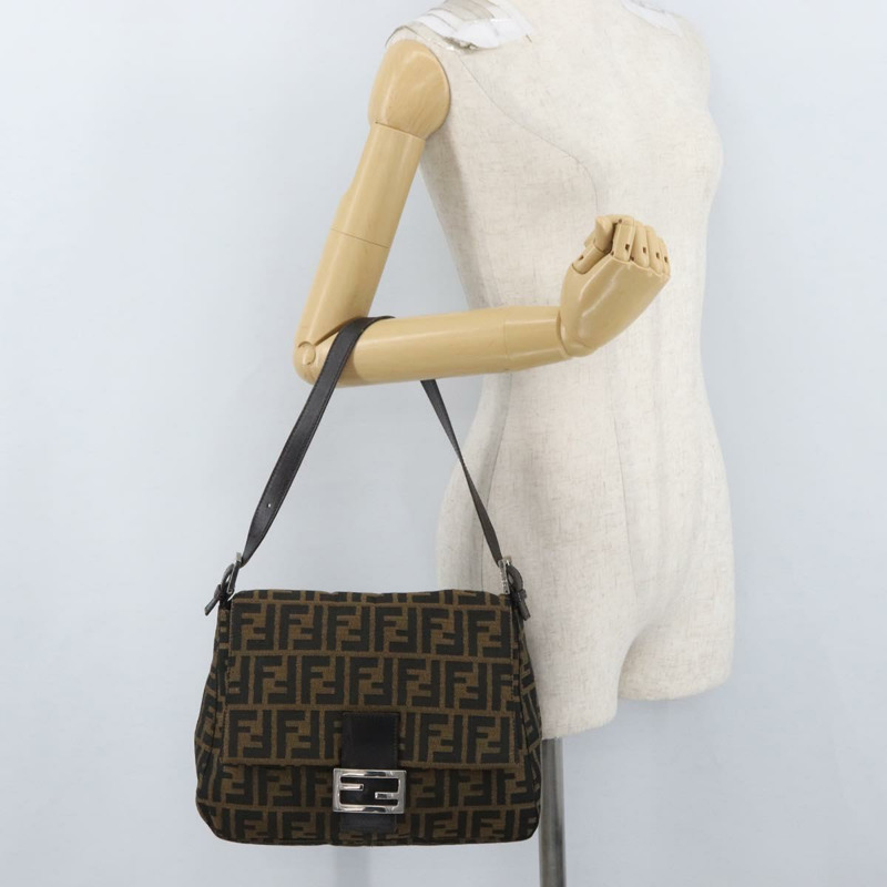 【日本直送】FENDI Zucca帆布Mamma Baguette單肩包 棕色/黑色 正品 ka3290V-25