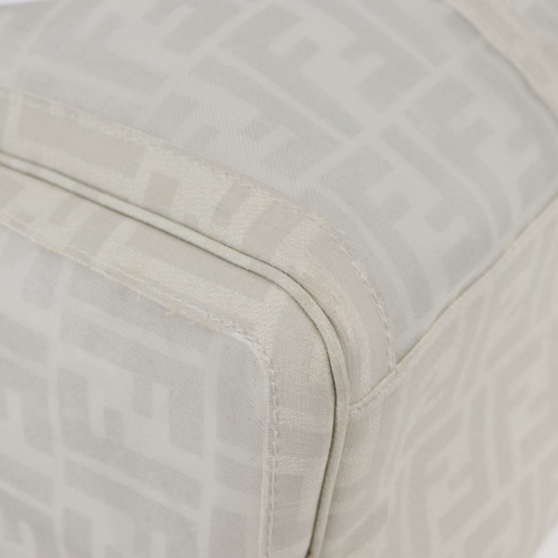 【日本直送】FENDI Zucca 帆布波士頓包白色銀色正品 SW2152V-8