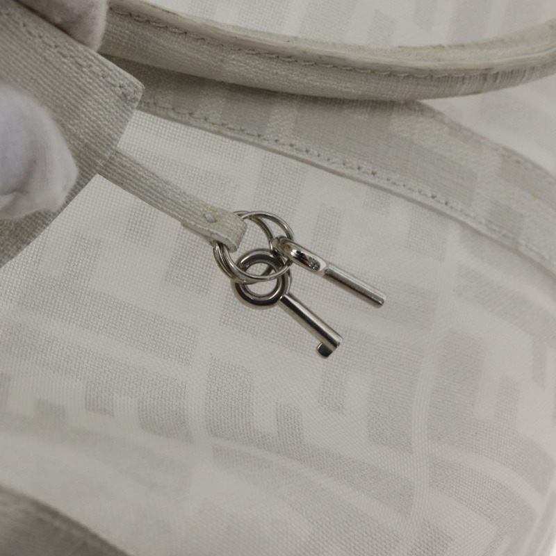 【日本直送】FENDI Zucca 帆布波士頓包白色銀色正品 SW2152V-9