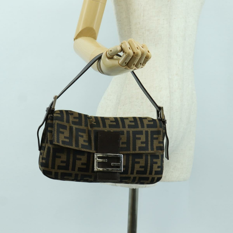 【日本直送】FENDI Zucca帆布Mamma Baguette單肩包 黑色棕色 正品 mr2260SAV-25