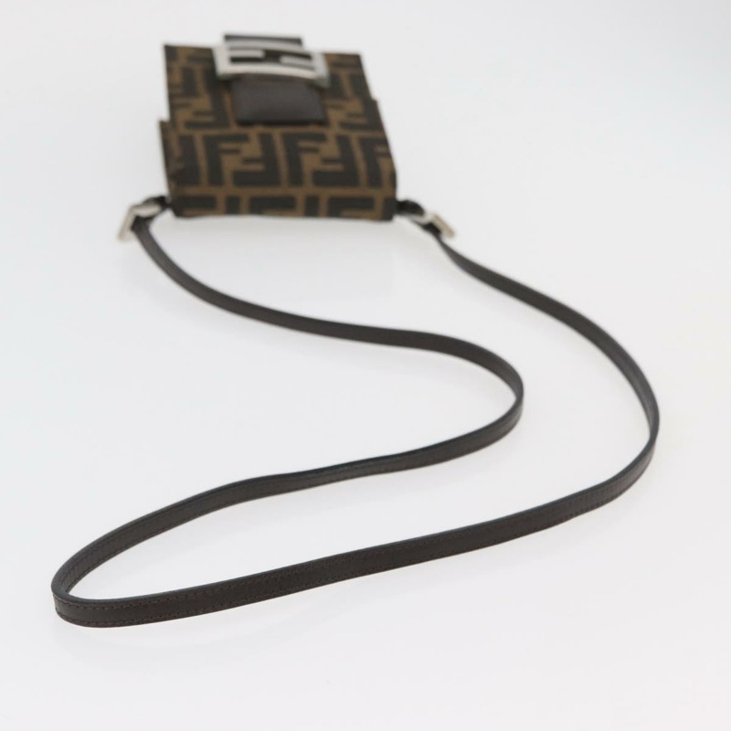 【日本直送】FENDI Zucca帆布Mamma Baguette單肩包 黑色棕色 正品 BAZ699V-6