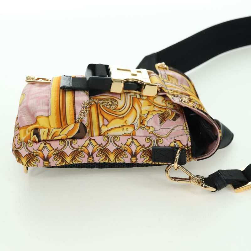 【日本直送】FENDI Zucca 帆布 FENDACE 包 VERSACE 合作粉紅色正品 YKZ1364M-3