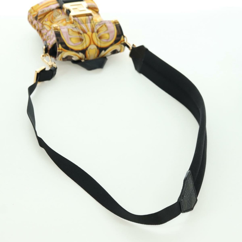 【日本直送】FENDI Zucca 帆布 FENDACE 包 VERSACE 合作粉紅色正品 YKZ1364M-6