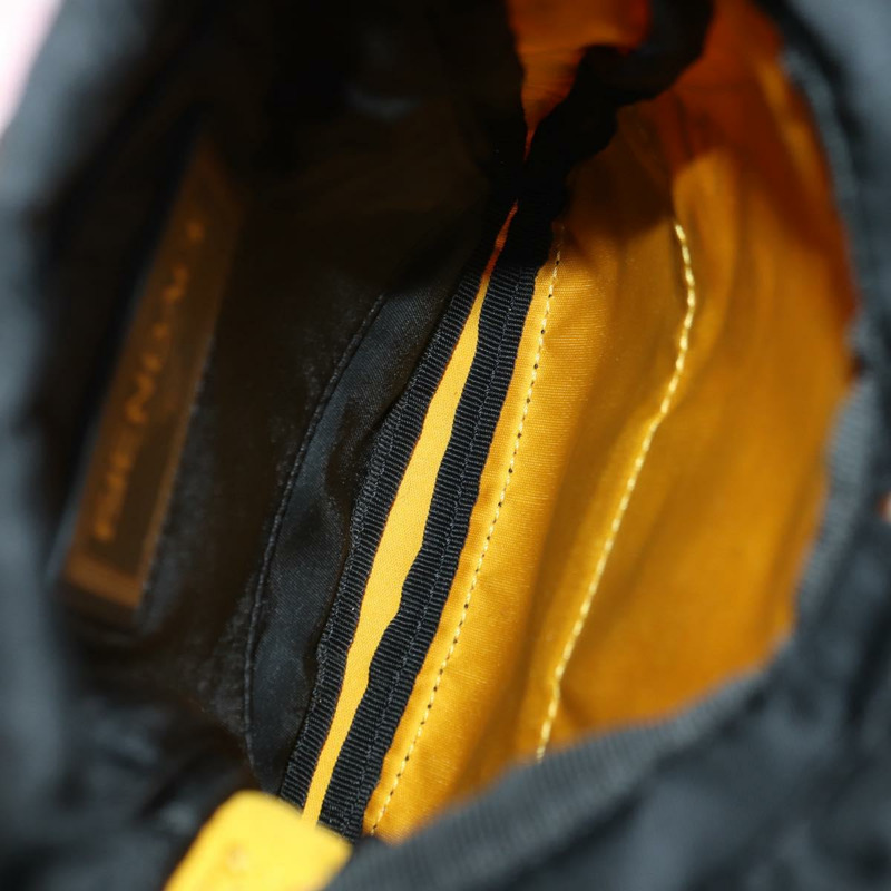 【日本直送】FENDI Zucca 帆布 FENDACE 包 VERSACE 合作粉紅色正品 YKZ1364M-9