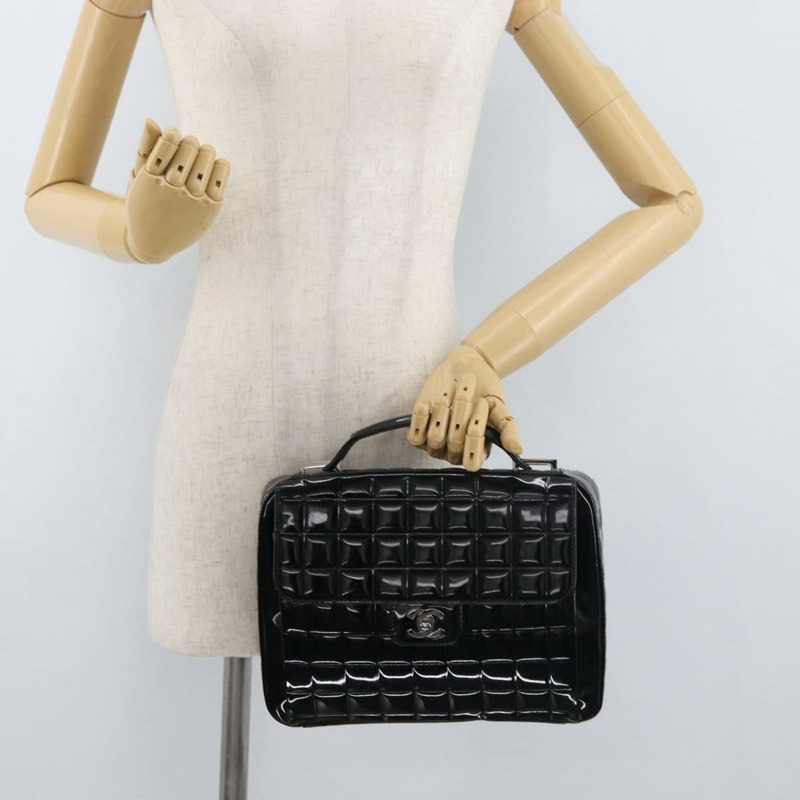 【日本直送】香奈兒 (CHANEL) 漆皮手提包，黑色銀色雙C標誌，型號 mr2376V-21