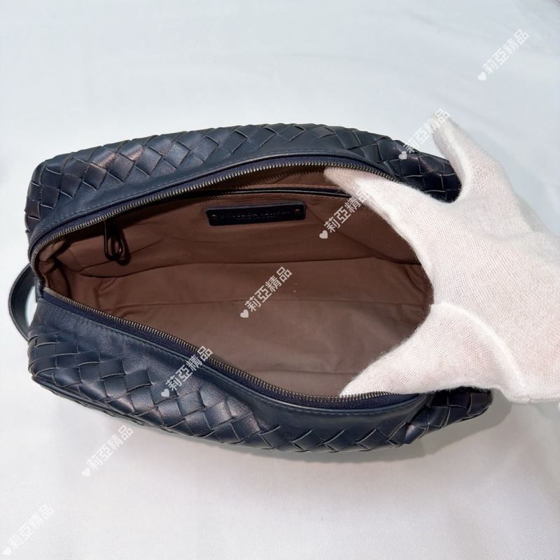 莉亞精品♡方型拉鏈手拿包深藍 二手美包-8