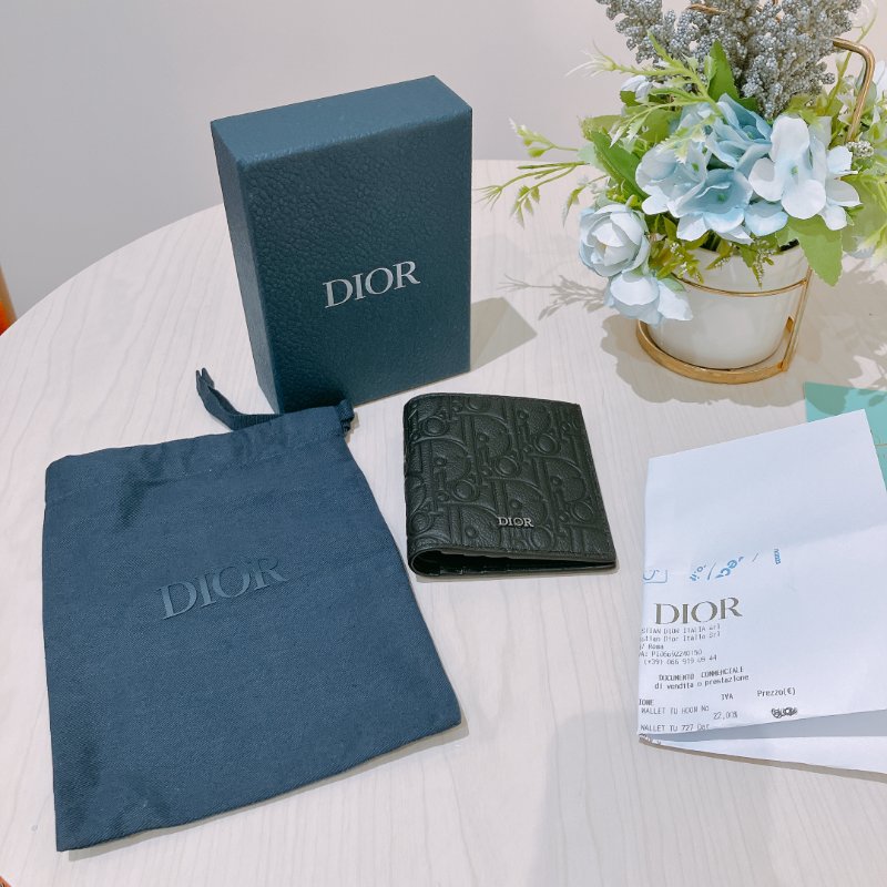 TK2028	Dior 迪奧男仕暗花紋兩摺銀包 Vertical Bifold Wallet Gravity Calfskin Black-10