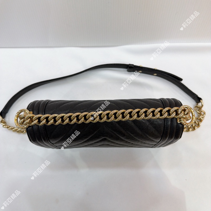 莉亞精品♡Chanel Boy25 山型紋黑淡金-4