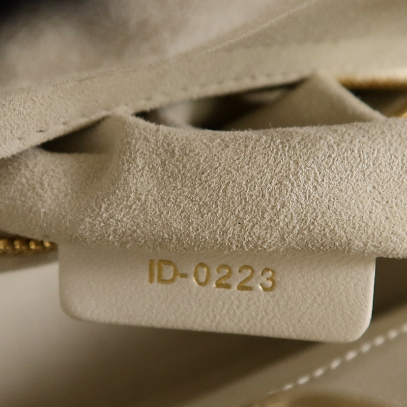 Dior 羊皮皮革Lady Dior Mini肩背袋-6