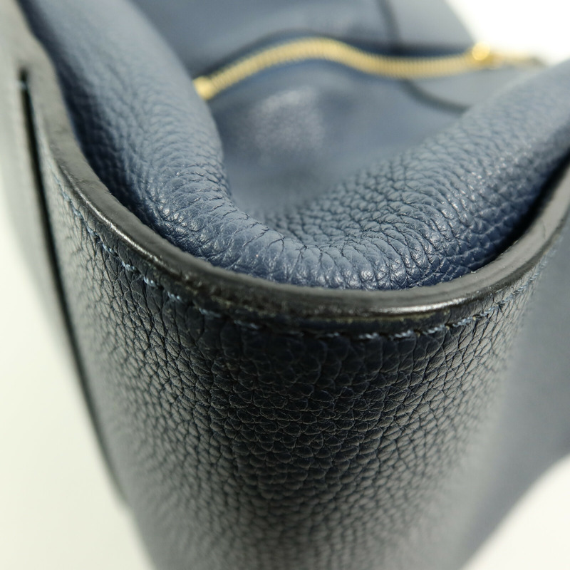 LOEWE 牛皮皮革Hammock Medium肩背袋-11