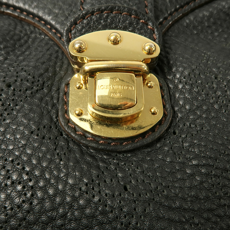 LOUIS VUITTON Monogram Mahina XS肩背袋-7