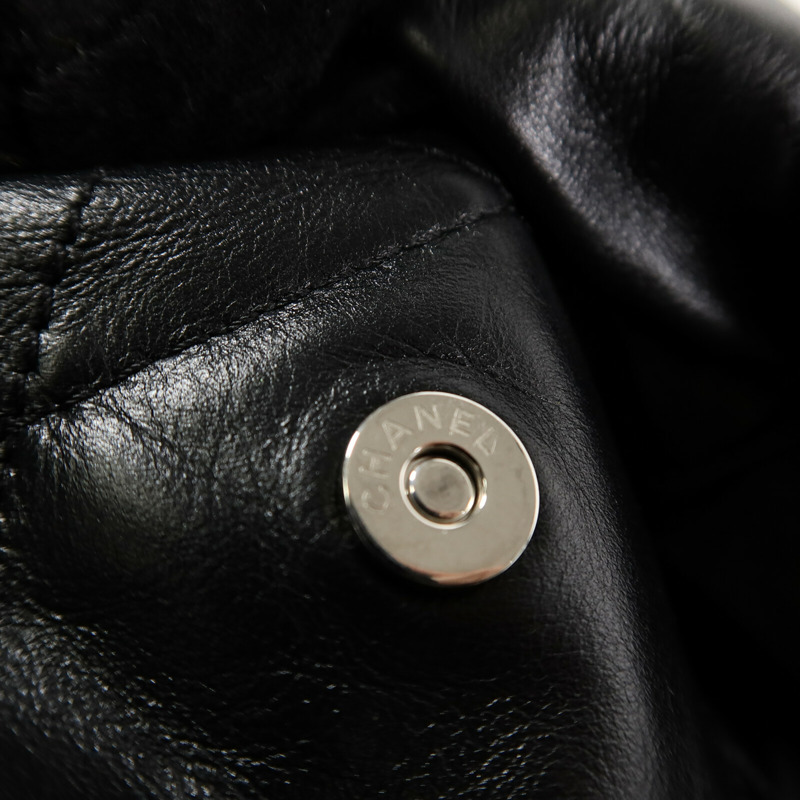 CHANEL 牛皮皮革Chanel 22 Small鏈帶肩背袋-7