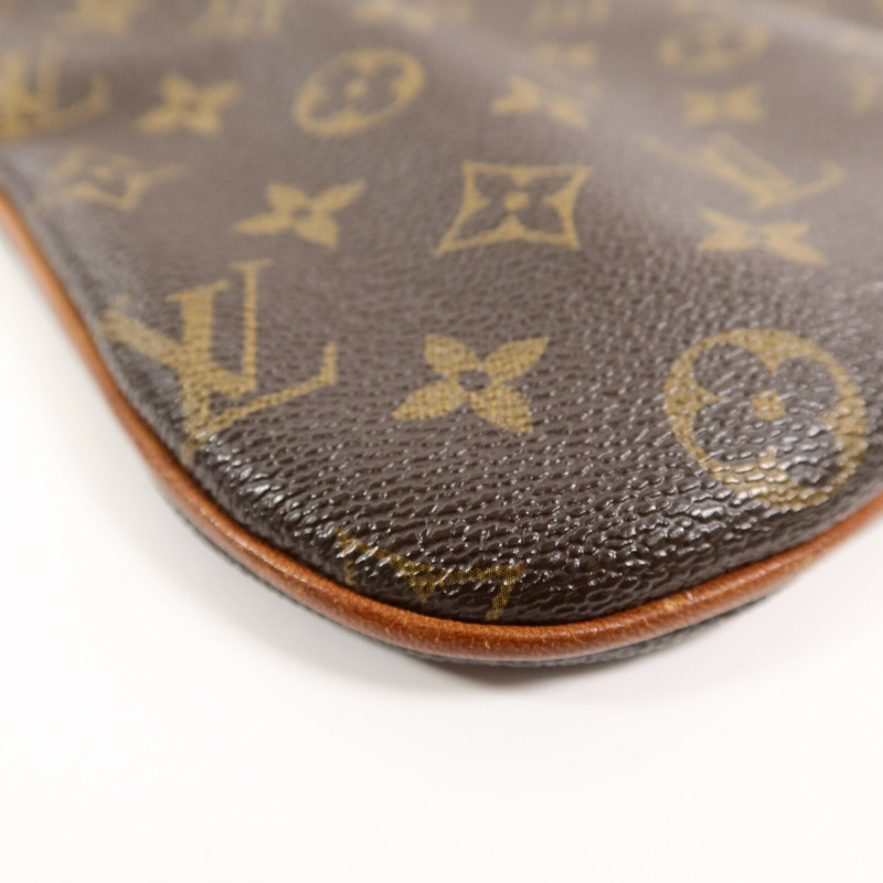 LOUIS VUITTON Monogram Pochette Bosphore肩背袋-8