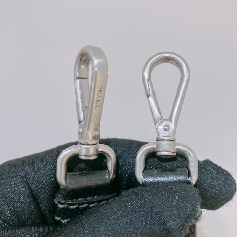 TK2018	Prada 普提拉硬皮肩帶包包 Shoulder Bag Black X Brown Calfskin-25