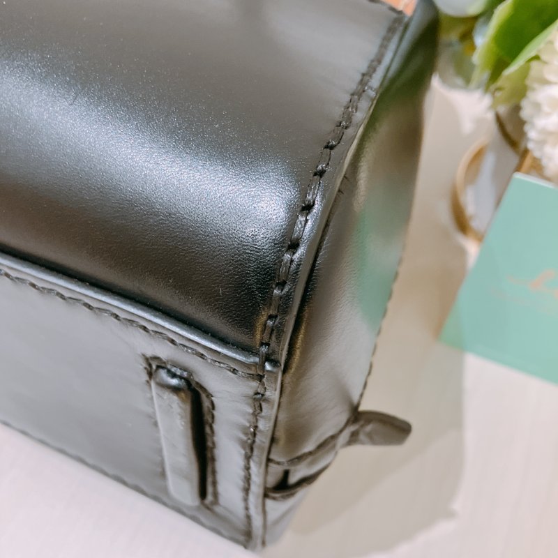 TK2018	Prada 普提拉硬皮肩帶包包 Shoulder Bag Black X Brown Calfskin-28