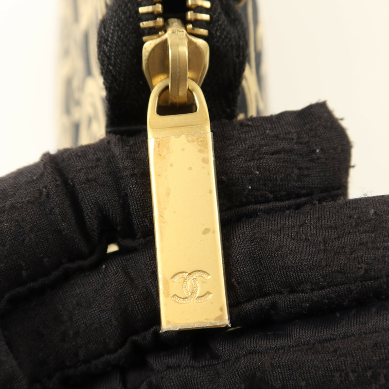 CHANEL 帆布Pouch手拿包-7