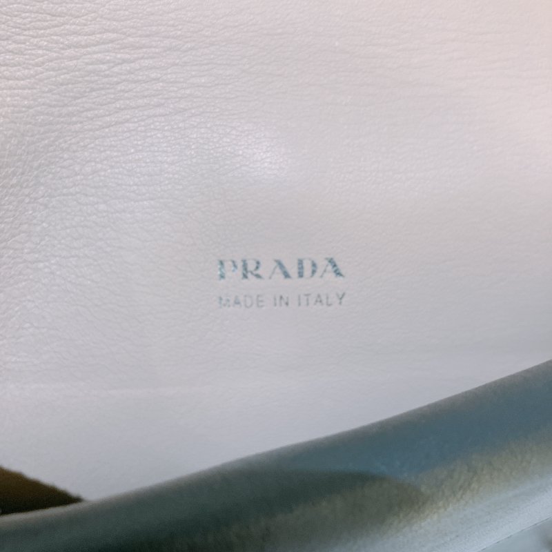 TK2019	Prada 普提拉肩帶包包 30cm Shoulder Bag Black X Nude Calfskin-10