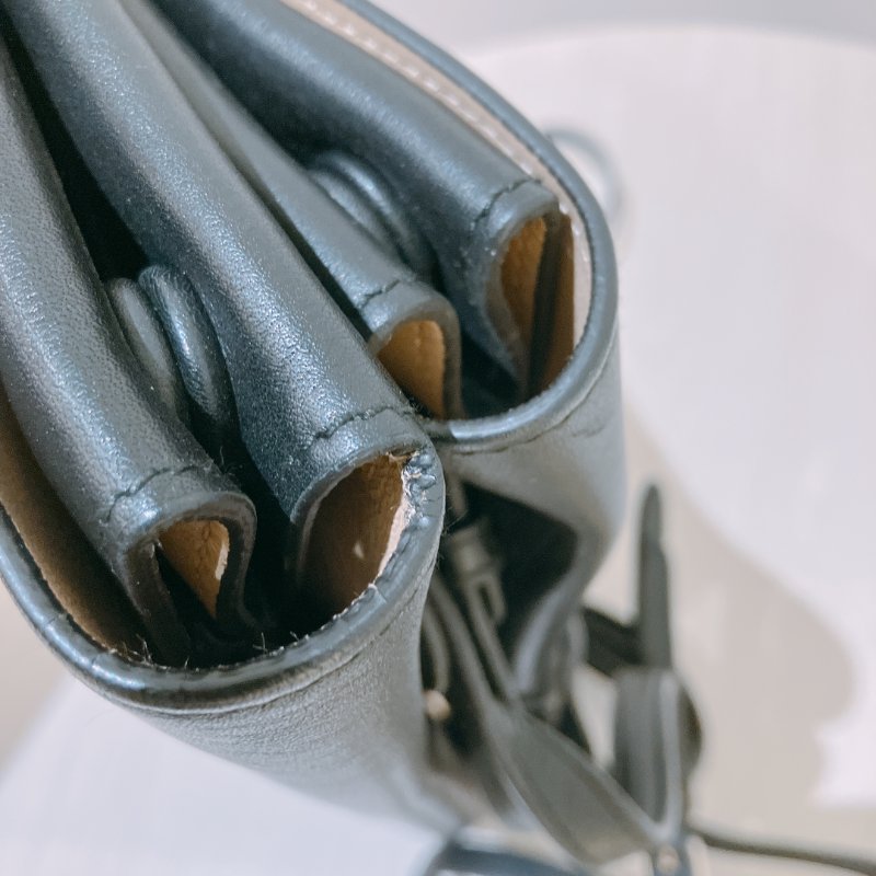 TK2019	Prada 普提拉肩帶包包 30cm Shoulder Bag Black X Nude Calfskin-16